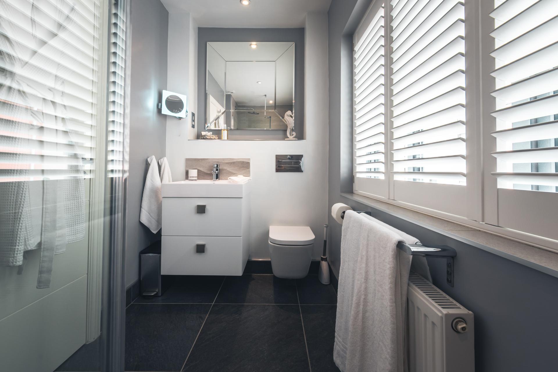 Terrace with table & Astro.jpg